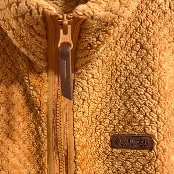 Columbia Women's Jacket in Mustard Yellow - Picture 3 of 6